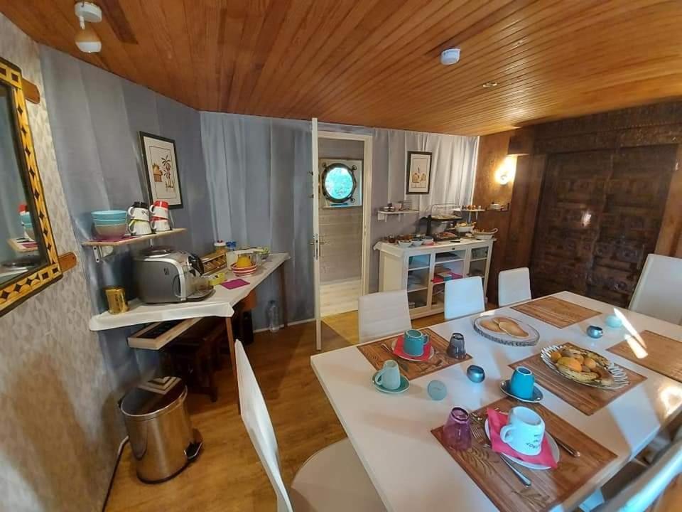 דול Peniche Ino Lefkothea II Chambre D'Hotes מראה חיצוני תמונה